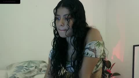   Mini Mila Kunis ft Ashton Katchero. Follow me to stay in touch  online show from 04/05/26, 07:33