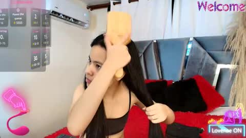 minilove_01 online show from 11/20/25, 12:16