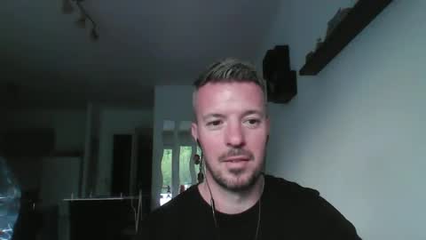 minka28 online show from 04/18/26, 05:28