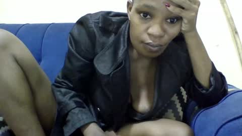Snapshot of minlavine chatting on 05/19/26, 05:03 minlavine online show from 05/19/26, 05:03