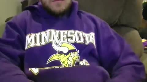 Snapshot of minnesotaguy2525 chatting on 11/11/25, 12:21 Minnesota Guy online show from 11/11/25, 12:21