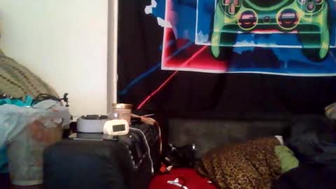 Snapshot of minnie2sexi chatting on 06/01/26, 06:15 Minnie online show from 06/01/26, 06:15