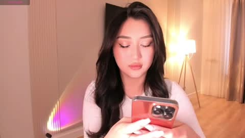 minnie_jin online show from 05/18/26, 01:39