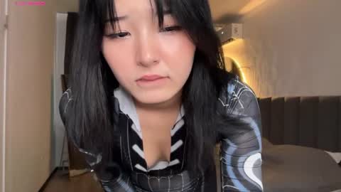 Snapshot of minnie_joy_ chatting on 06/25/26, 01:48 Joy online show from 06/25/26, 01:48