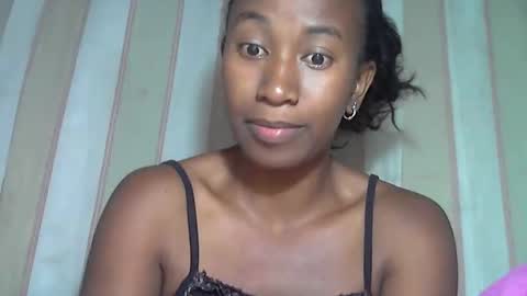 minouch211907 online show from 01/18/26, 09:29