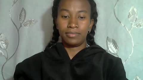 minouch211907 online show from 03/12/26, 04:51