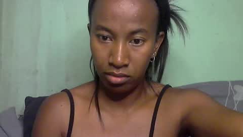 minouch211907 online show from 05/01/26, 12:59