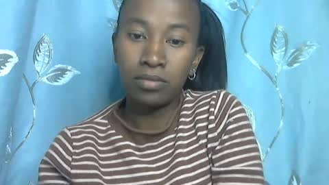 minouch211907 online show from 07/01/26, 06:07