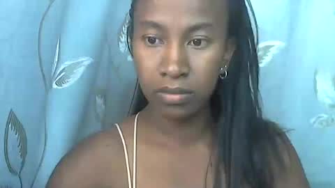 minouch211907 online show from 07/05/26, 09:38