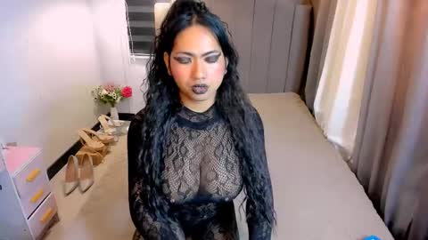 Snapshot of minty_hill chatting on 04/15/26, 10:55 MARIANE online show from 04/15/26, 10:55