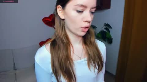 Snapshot of mintykisss chatting on 02/17/26, 06:43 Linda online show from 02/17/26, 06:43