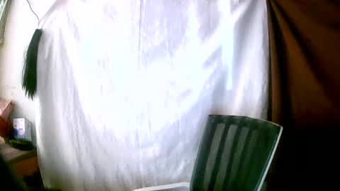 Snapshot of miorah chatting on 02/08/25, 08:31 miorah online show from 02/08/25, 08:31