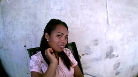 Snapshot of miorah chatting on 03/05/25, 10:11 miorah online show from 03/05/25, 10:11