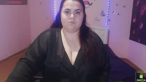 mira_cle_ online show from 03/27/26, 10:04