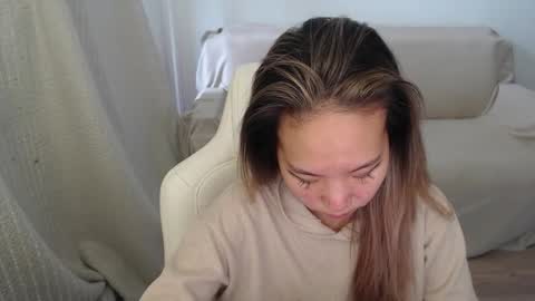 mira_g online show from 09/22/25, 11:56