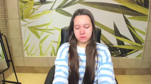 Mira online show from 12/08/24, 01:35