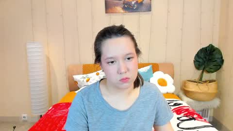 Snapshot of mira_karter chatting on 04/12/26, 02:27 Mira online show from 04/12/26, 02:27