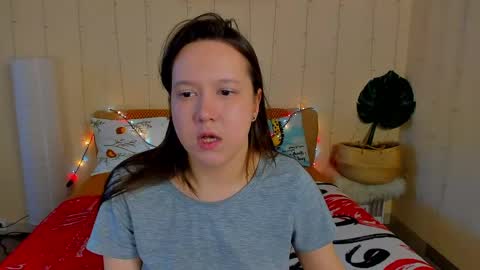 Snapshot of mira_karter chatting on 04/29/26, 03:32 Mira online show from 04/29/26, 03:32