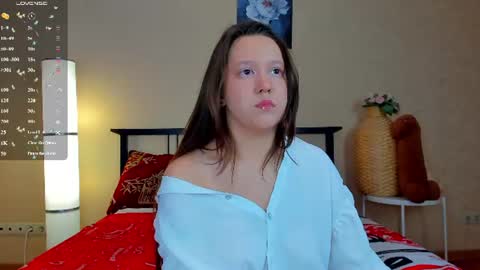 Snapshot of mira_karter chatting on 06/17/26, 02:58 Mira online show from 06/17/26, 02:58