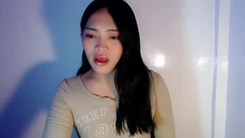 Snapshot of mira_luna222 chatting on 12/22/24, 11:09 Mira Bella online show from 12/22/24, 11:09