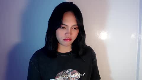 Snapshot of mira_luna222 chatting on 02/19/25, 10:31 Mira Bella online show from 02/19/25, 10:31