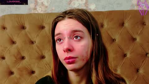 mira_lynxx online show from 11/30/25, 02:04