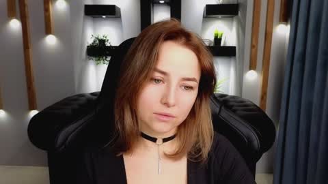 Mira online show from 01/11/25, 01:16