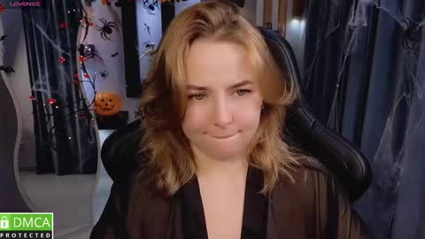 Mira online show from 11/02/25, 01:08