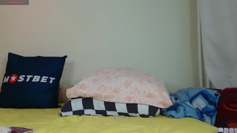 Snapshot of mira_one_ chatting on 12/11/24, 11:08 mira_one_ online show from 12/11/24, 11:08