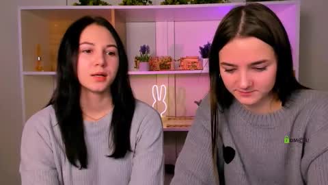 Mira online show from 12/22/25, 05:59