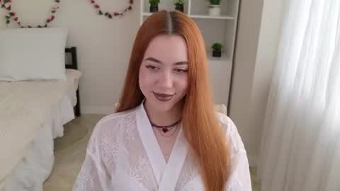 Snapshot of mirabella__flower chatting on 07/05/26, 05:03 mirabella__flower online show from 07/05/26, 05:03