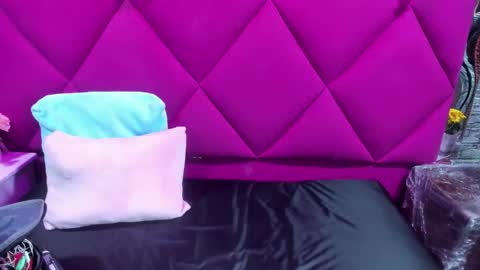 Snapshot of mirabella_miller chatting on 02/11/26, 10:42 mirabella_miller online show from 02/11/26, 10:42