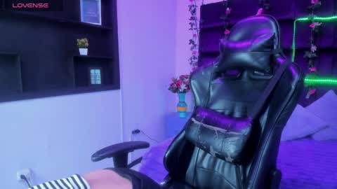 mirabella_miller online show from 03/30/26, 12:06