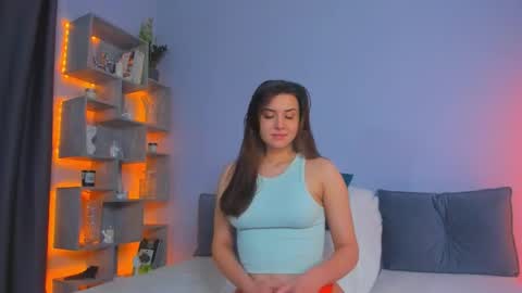 Snapshot of mirabrunette chatting on 06/07/26, 02:05 Mira follow my fansly online show from 06/07/26, 02:05