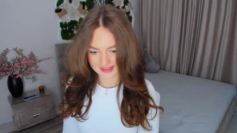 Emma online show from 02/08/25, 01:22