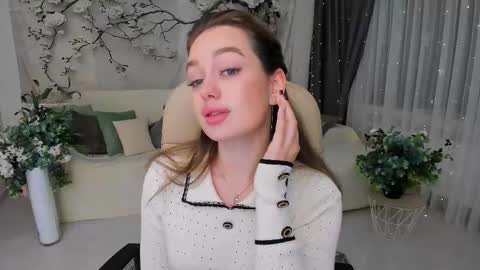 Emma online show from 10/22/25, 07:46