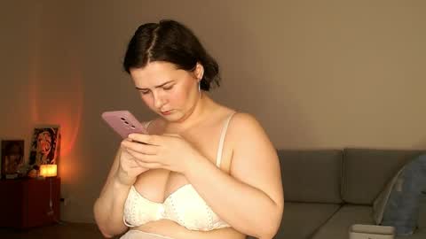 Meera online show from 04/25/26, 10:18