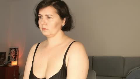 Meera online show from 04/26/26, 07:33