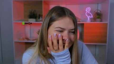 Snapshot of miraella chatting on 09/26/25, 01:04 Mira online show from 09/26/25, 01:04