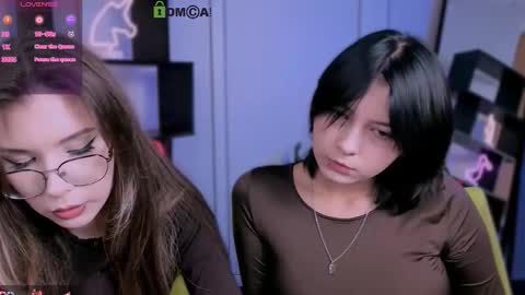 Snapshot of miraella chatting on 10/09/25, 07:12 Mira online show from 10/09/25, 07:12