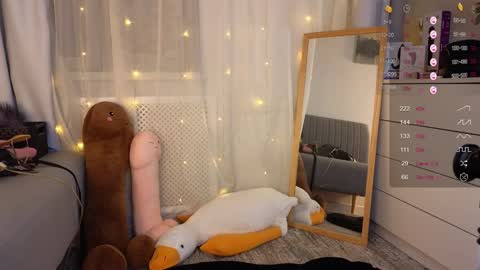 Mira  online show from 12/19/24, 07:29