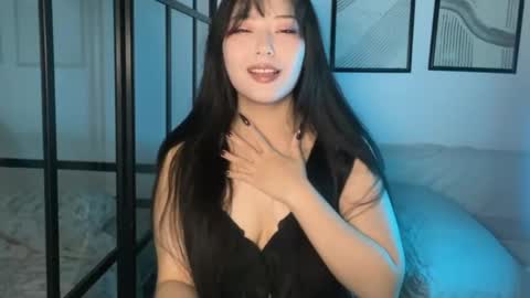 Snapshot of mirafloat chatting on 11/30/25, 12:09 mirafloat online show from 11/30/25, 12:09