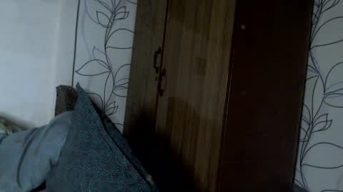 Snapshot of mirahardmanxx chatting on 02/28/25, 05:15 Happy New Year  online show from 02/28/25, 05:15