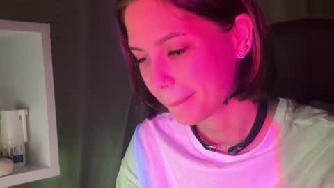 MiraLaPics online show from 04/23/26, 11:40