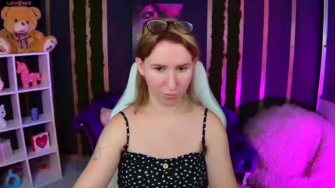 Snapshot of miralush chatting on 07/16/26, 06:19 Mira online show from 07/16/26, 06:19