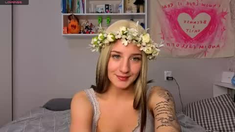 Cassie online show from 05/17/26, 05:53