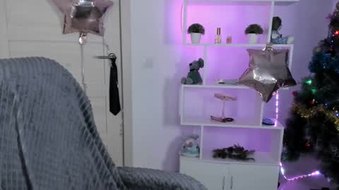              online show from 12/24/24, 12:22