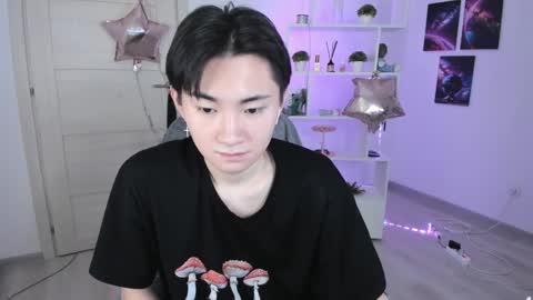              online show from 01/25/25, 02:58