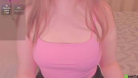 Kira online show from 04/12/26, 09:42