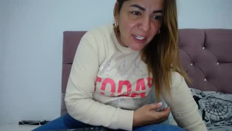 Snapshot of miranda_zacky chatting on 01/31/25, 12:29 Miranda Indep Model Thank you very much for all your support online show from 01/31/25, 12:29